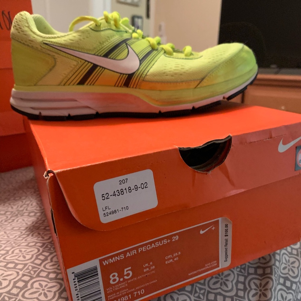 Women’s Nike